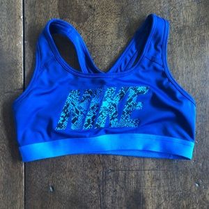 NWOT Nike pro sports bra